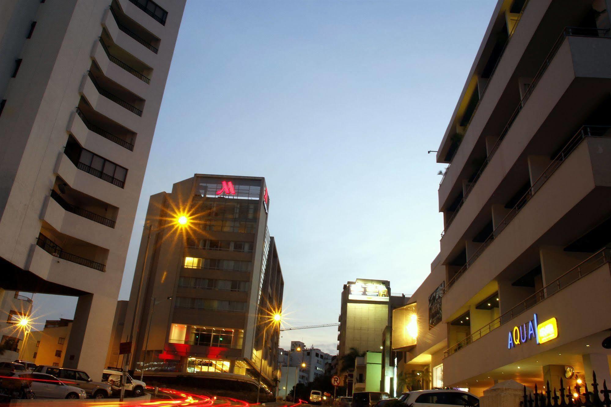 קאלי Aqua Granada Hotel מראה חיצוני תמונה