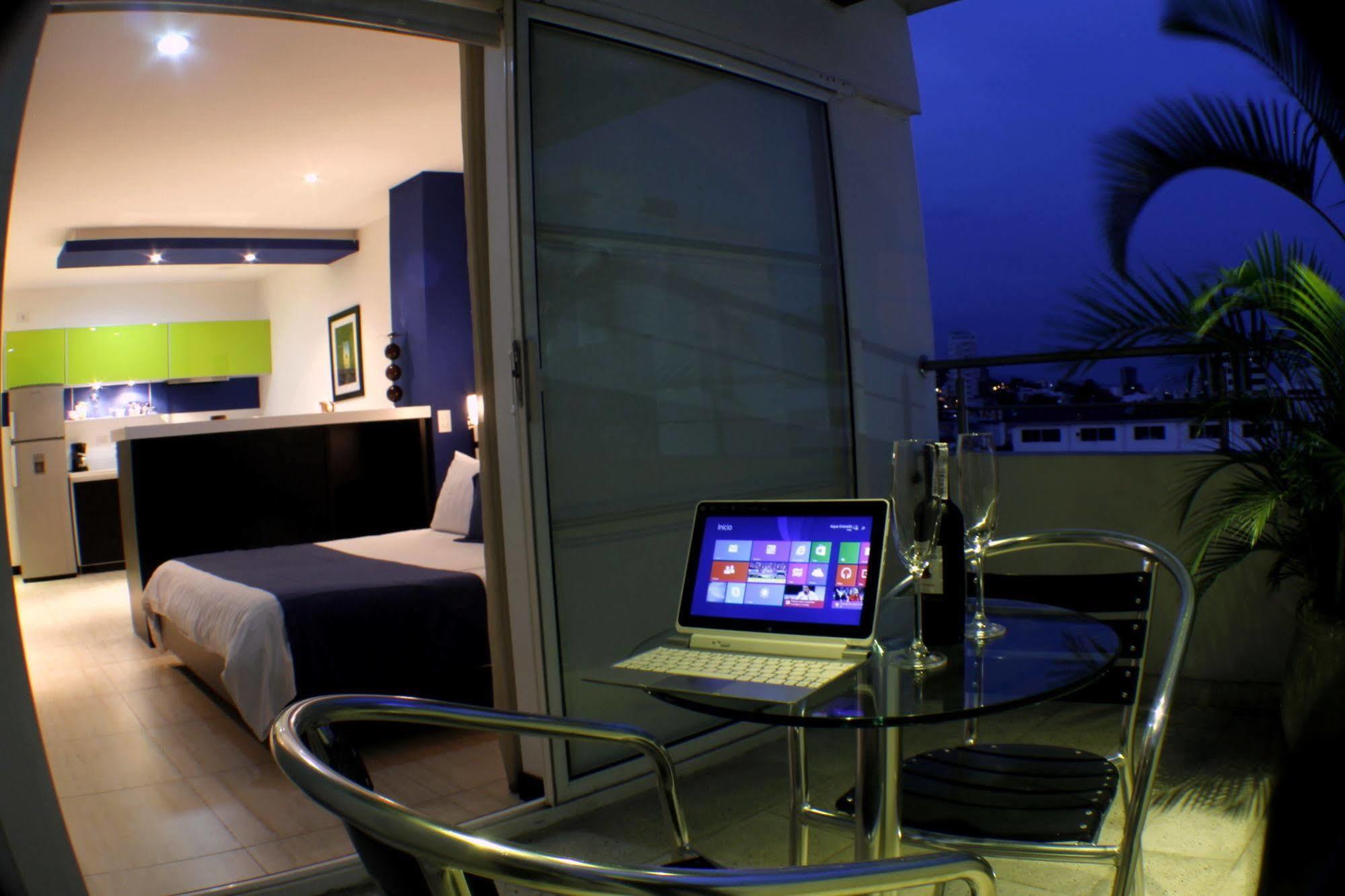 קאלי Aqua Granada Hotel מראה חיצוני תמונה