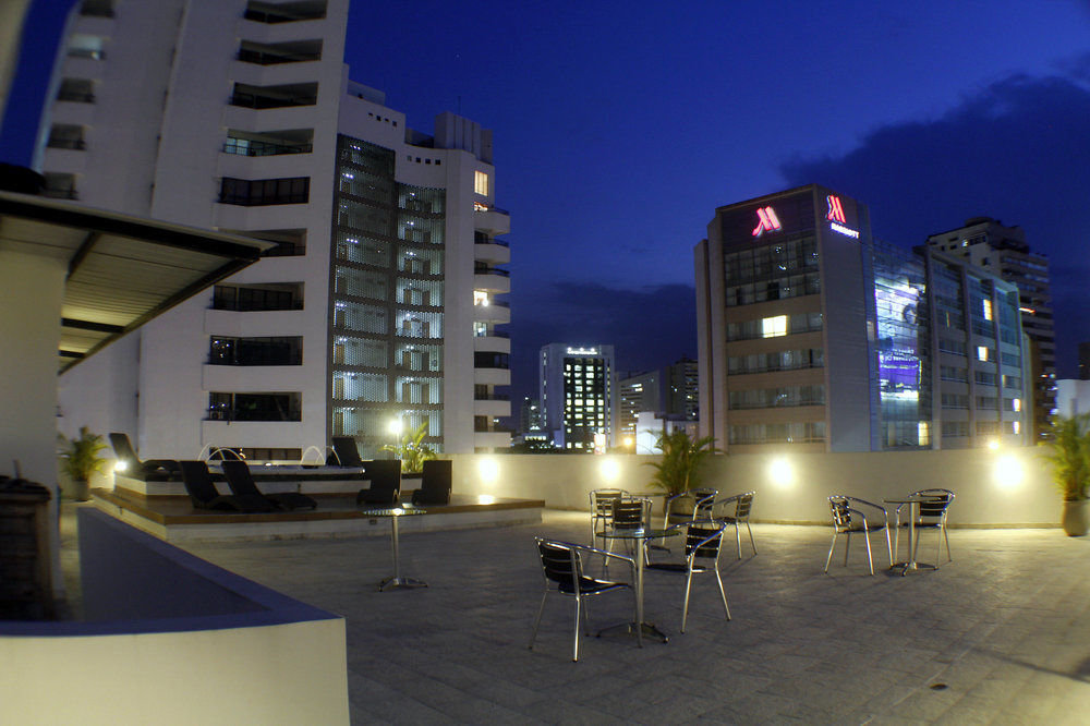 קאלי Aqua Granada Hotel מראה חיצוני תמונה